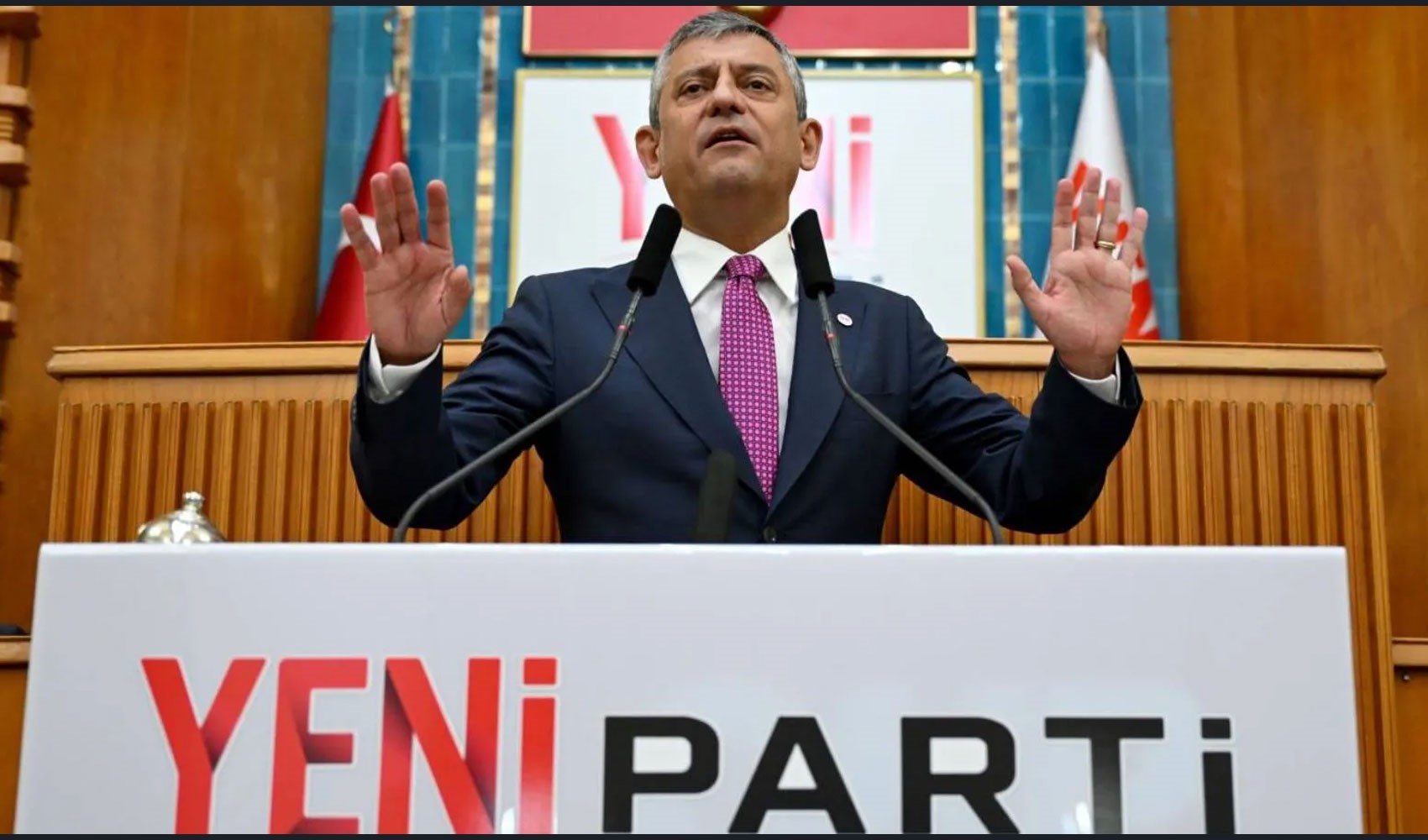 Özgür Özel, che ha votato 'sì' alla legge quadro, rompe il silenzio: Ho la coscienza a posto