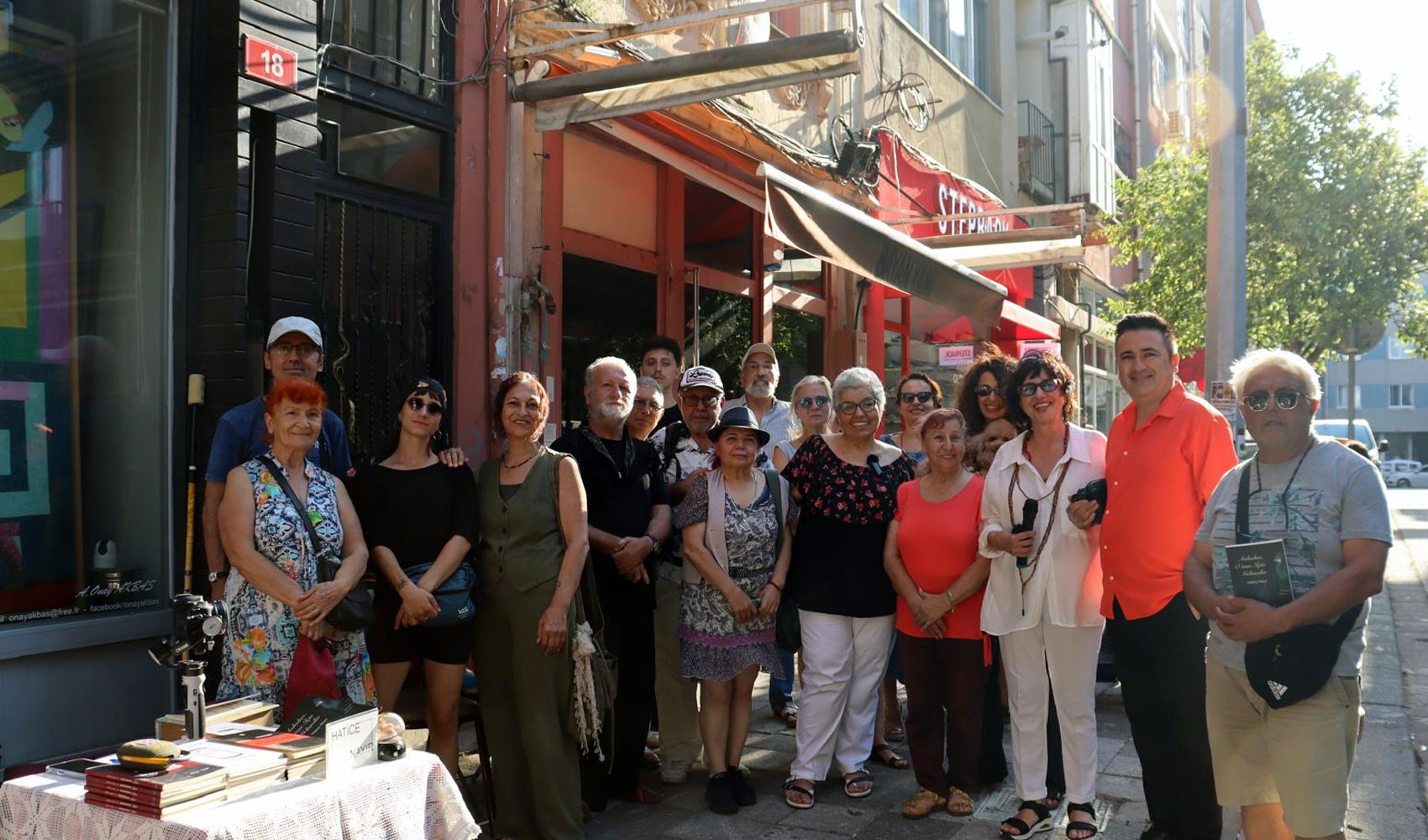 'Edebiyat Sokakta' projesi Yeldeğirmeni’nde başladı