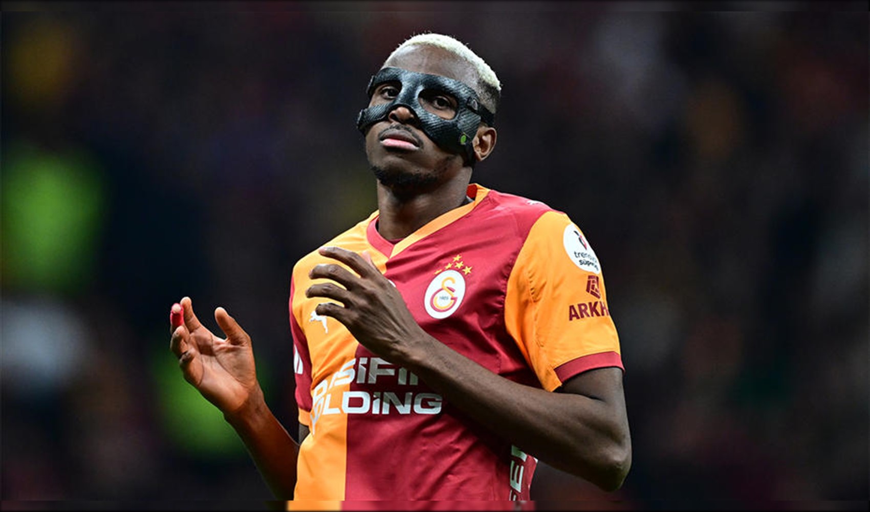 Osimhen için transfer iddiası taraftarı kızdırdı