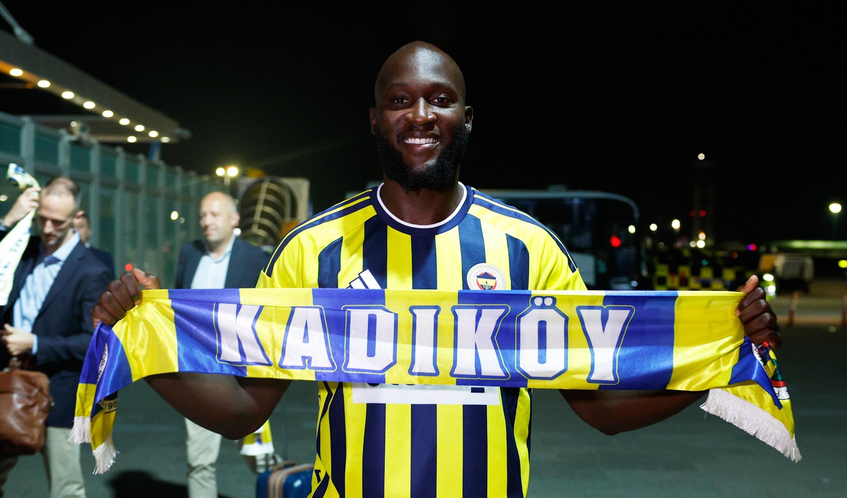 Fenerbahçe's new signing Romelu Lukaku has arrived in Istanbul