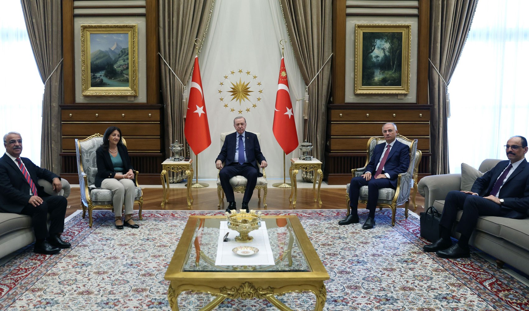 Cumhurbaşkanı Erdoğan DEM Parti heyetini kabul etti