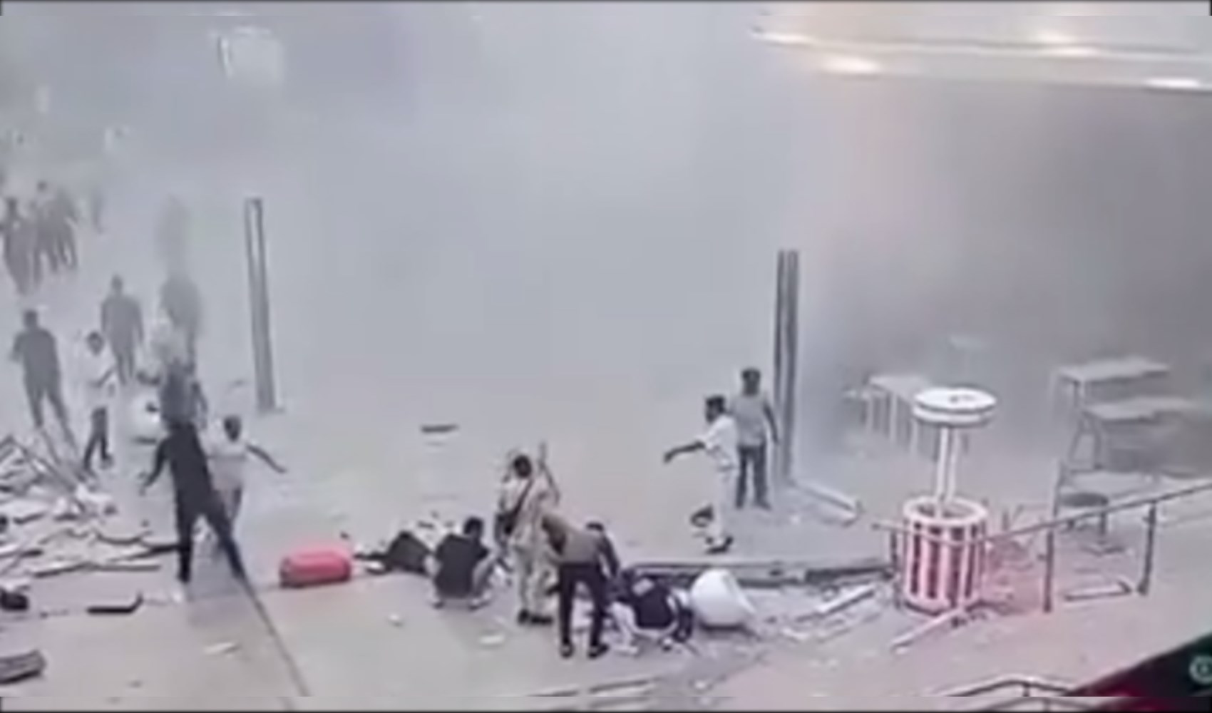 Yeni Kahire'de alışveriş merkezinde helyum patlaması