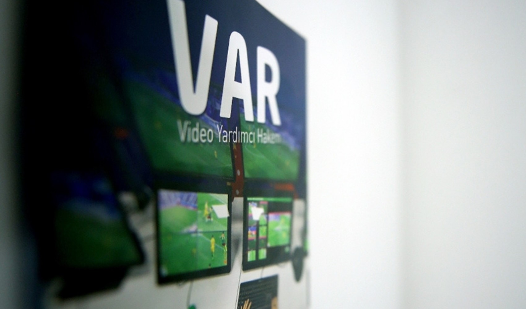 TFF'den  yabancı VAR kararı