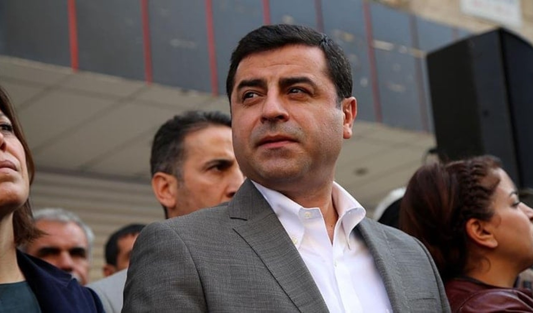Demirtaş ve Mızraklı'dan çerçeve yasa açıklaması