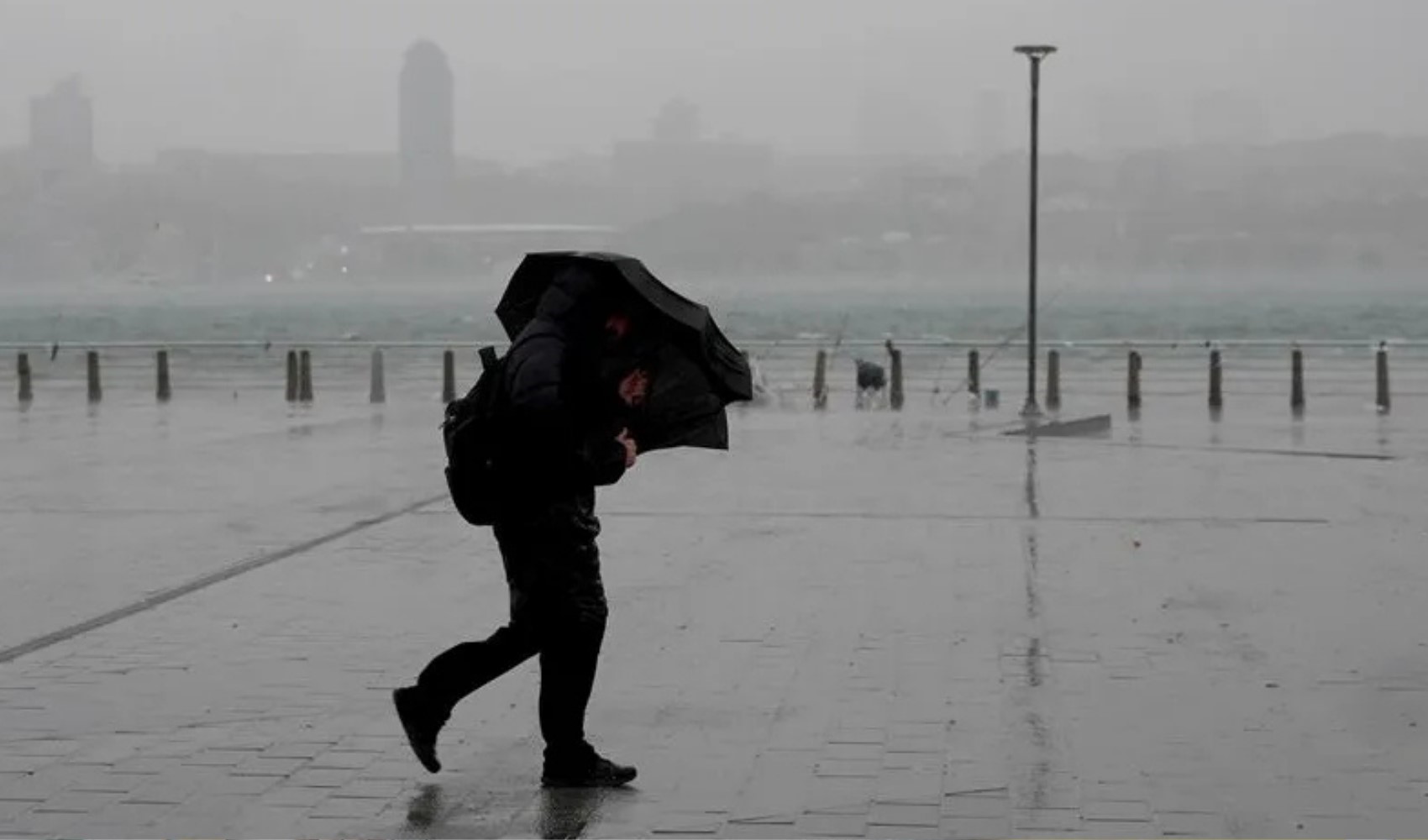 Meteoroloji 4 ile kuvvetli yağış uyarısında bulundu