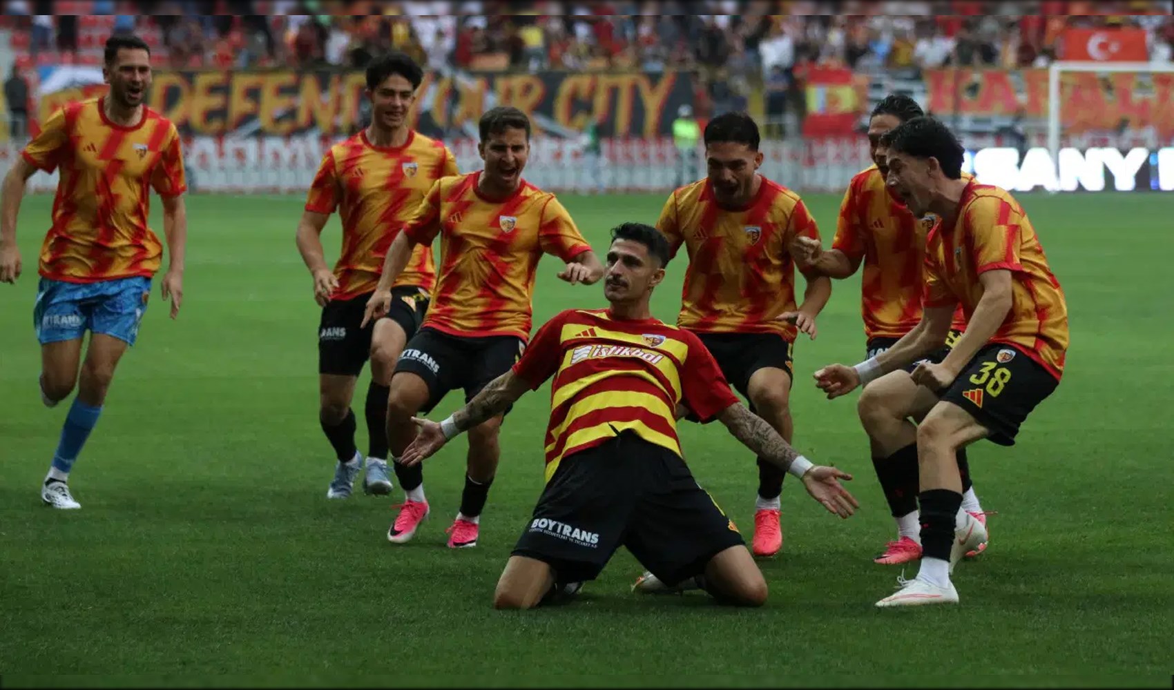 Kayserispor evinde Sivasspor'u yenerek galibiyet serisini sürdürdü