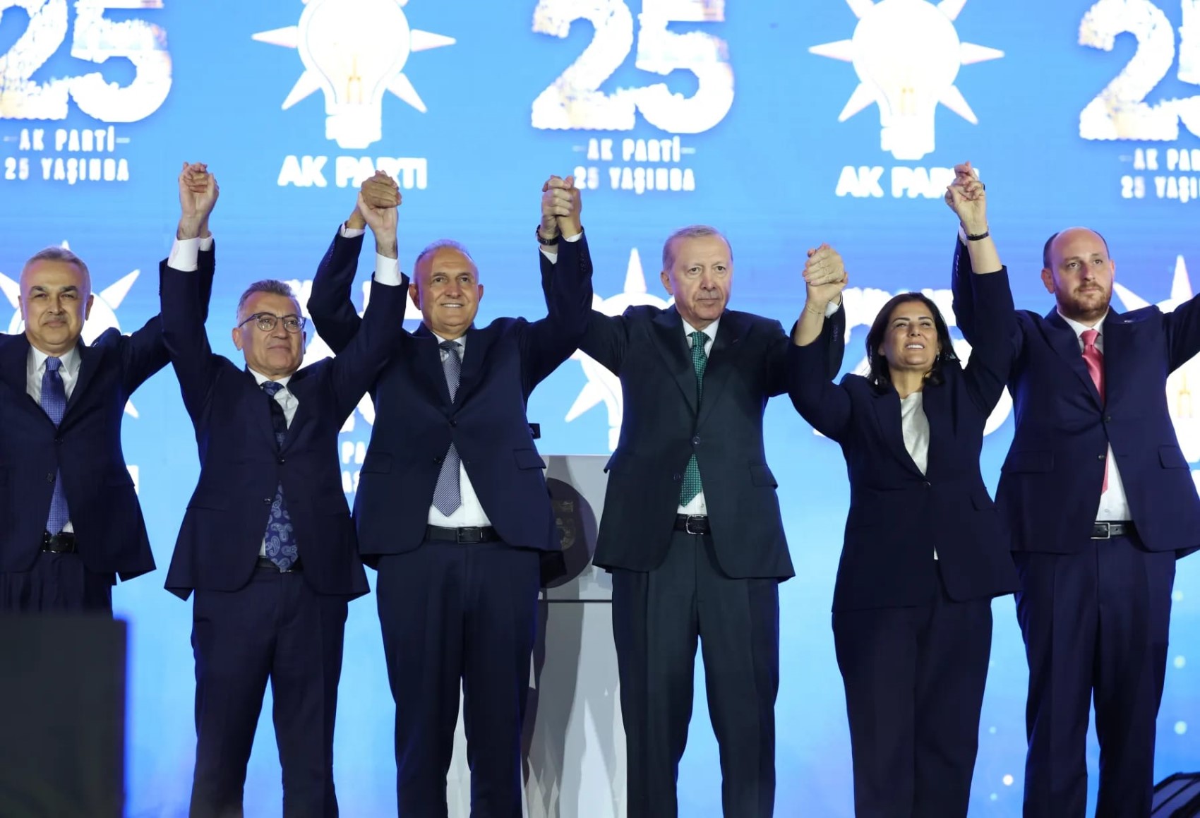 Kulis: Ankara'da 3 ilçe belediye başkanı daha AKP'ye geçecek! Yandaş gazeteci isimleri açıkladı