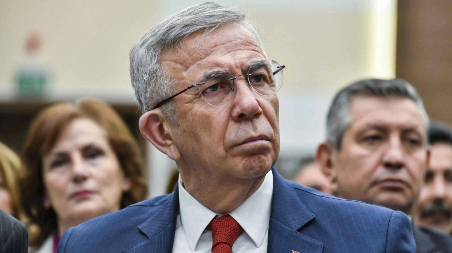 Kulis: Ankara'da 3 ilçe belediye başkanı daha AKP'ye geçecek! Yandaş gazeteci isimleri açıkladı