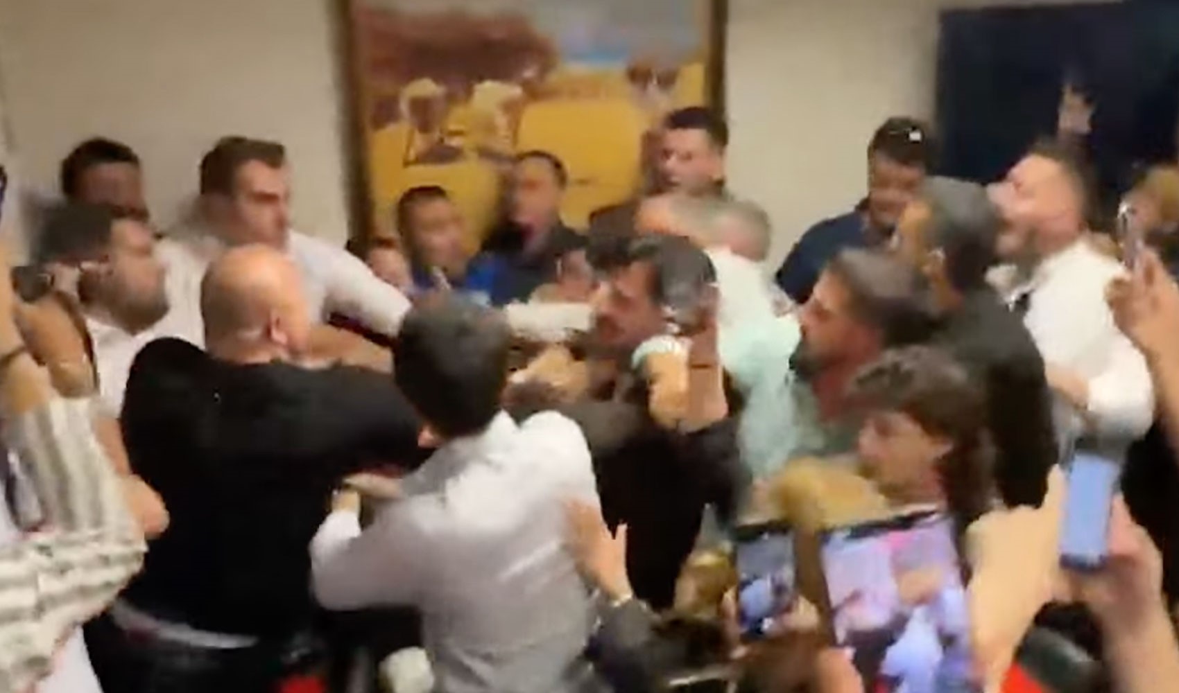 Son Dakika... Menderes Belediyesi AKP'ye geçti