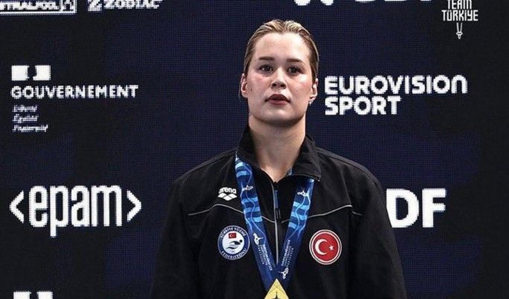 Defne Kurt gana la medalla de oro en los 100 metros libres en el Campeonato Europeo de Para Natación