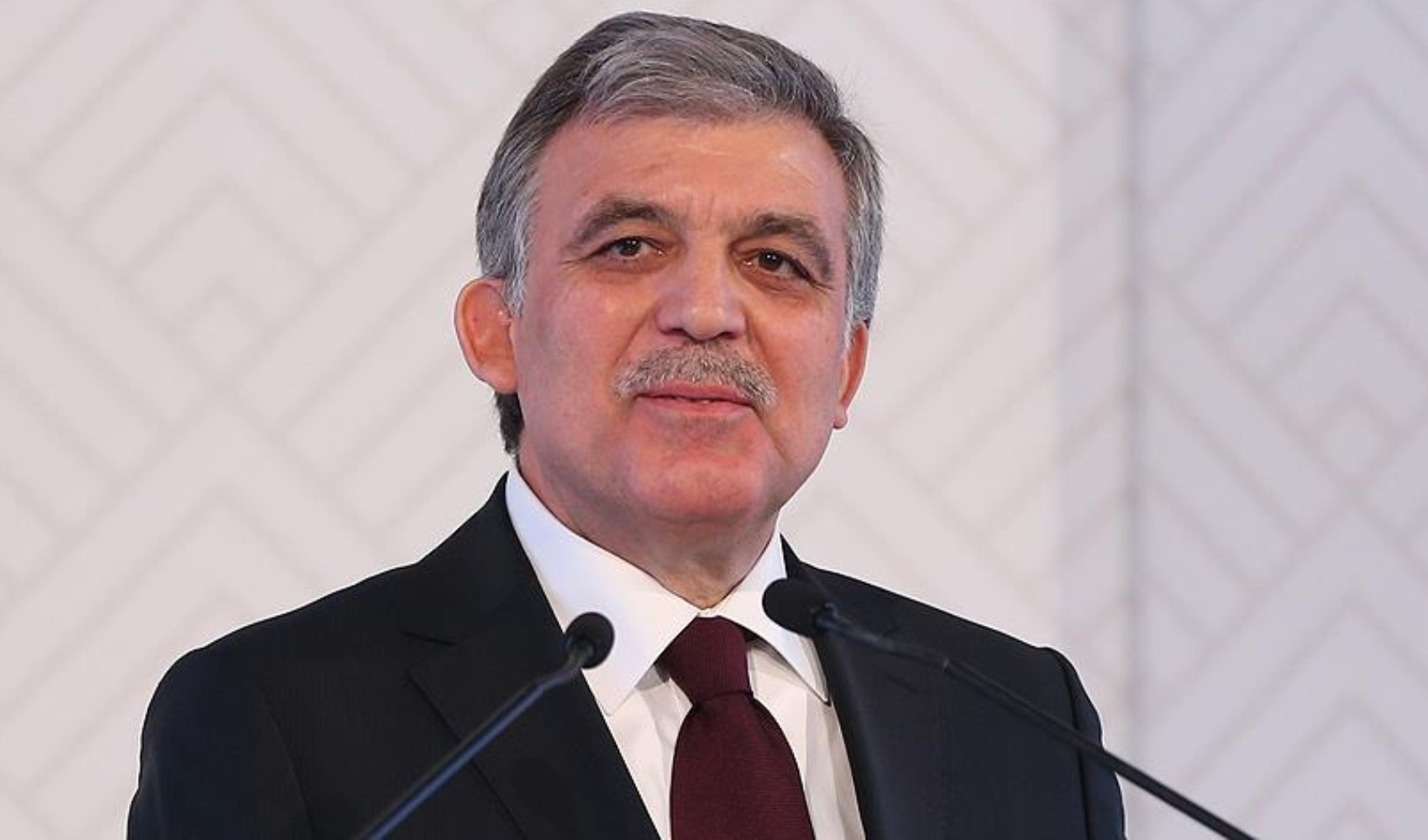 Abdullah Gül'den Erdoğan ve Bahçeli'ye tebrik