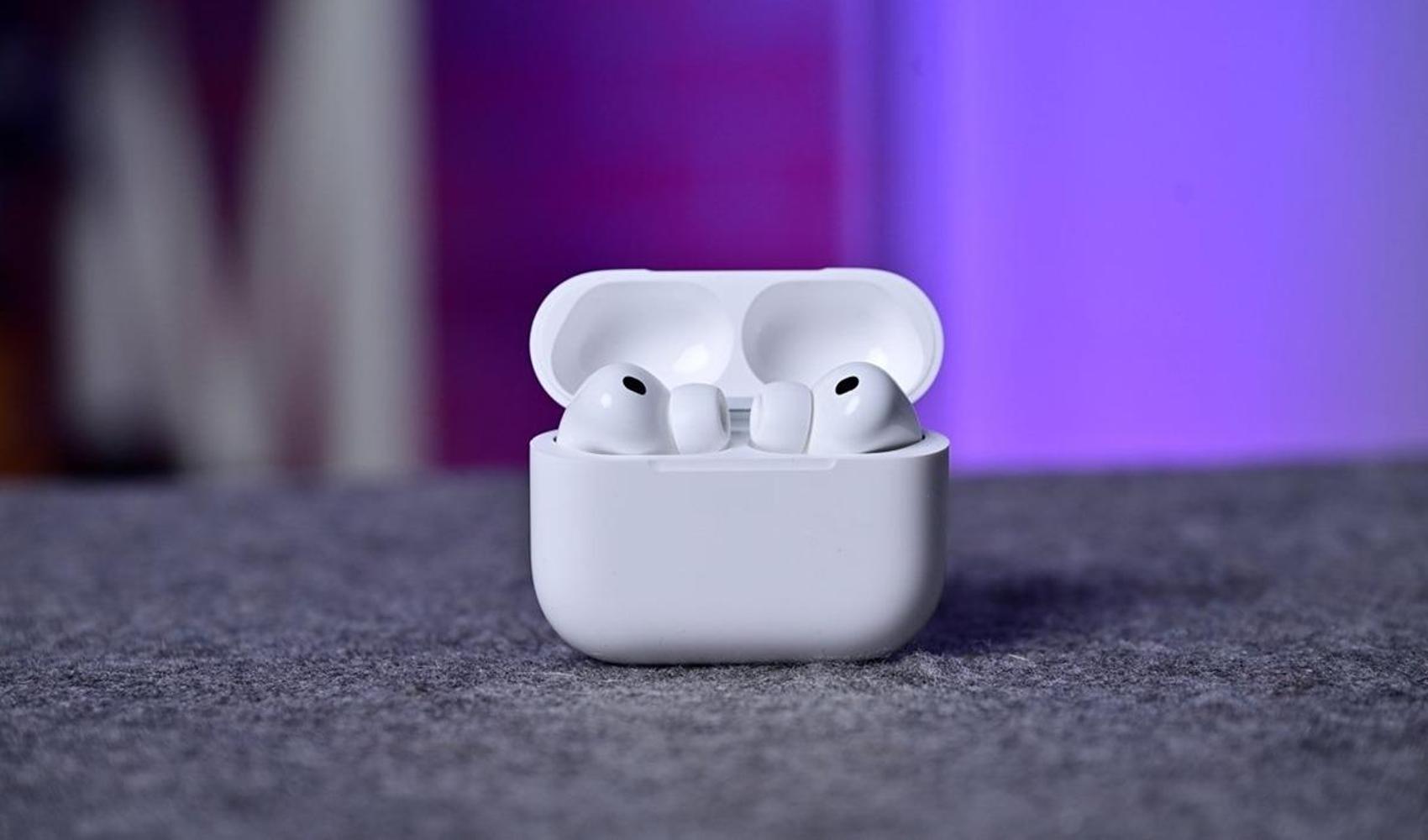El plan de Apple para unos AirPods con cámara sale a la luz con un video en el código de macOS Tahoe
