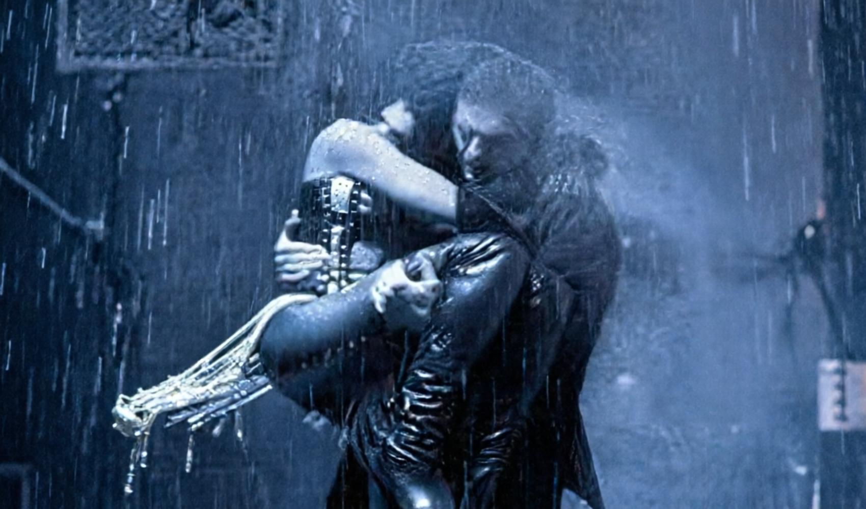 The Bodyguard filmi ve Whitney Houston Drum Challenge 20 Ağustos’ta Vestel Amfi’de