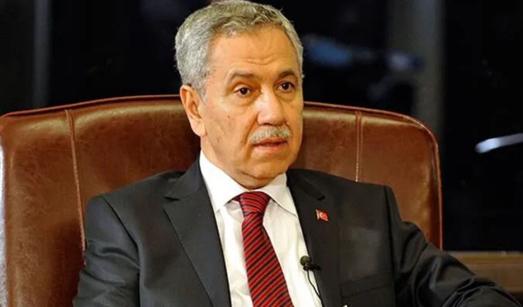 Bülent Arınç, Erkan Mumcu'nun suçlamalarına yanıt verdi