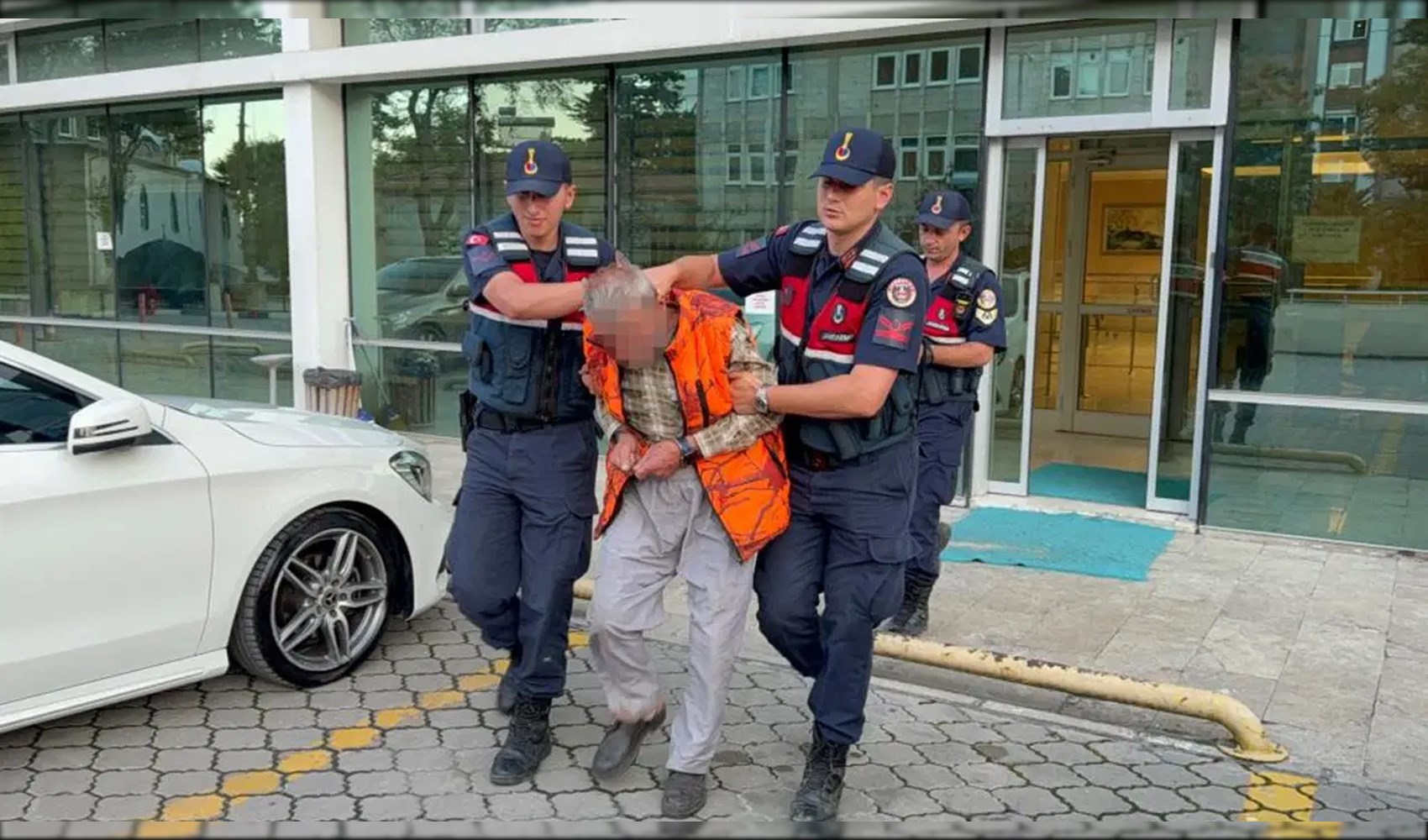 Küçük çocuğa cinsel istismar iddiasıyla 75 yaşındaki şahıs tutuklandı