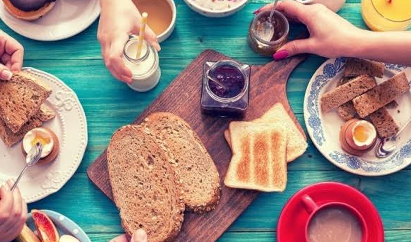El imprescindible de los desayunos sube de precio: los precios de los huevos se disparan