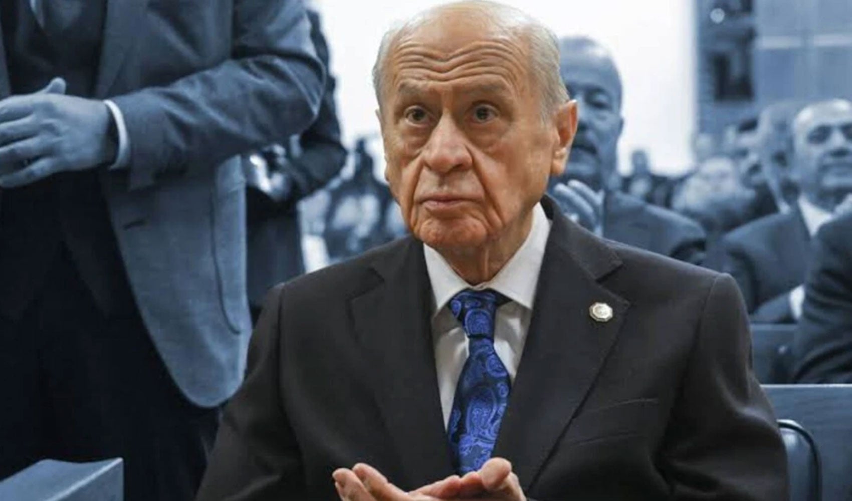 Llamado de Bahçeli a una nueva reforma del sistema electoral