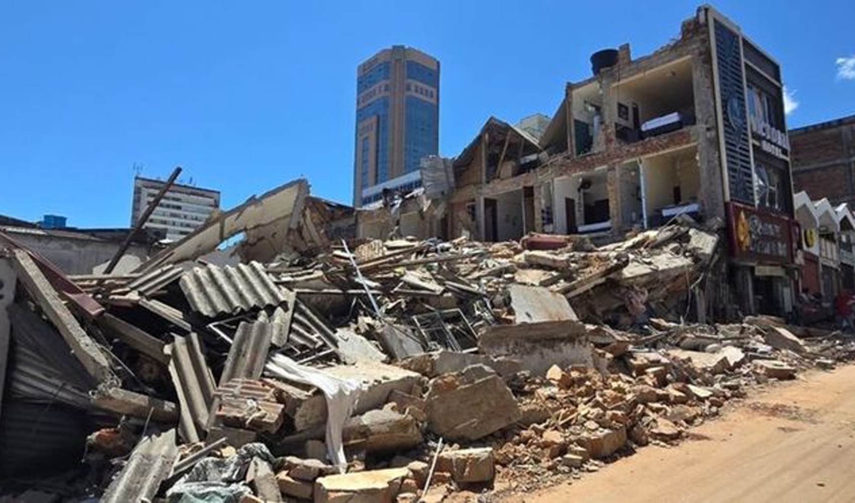 Shakira sosterrà la ricostruzione di un'università e di 10 scuole nella regione colpita dal terremoto in Colombia