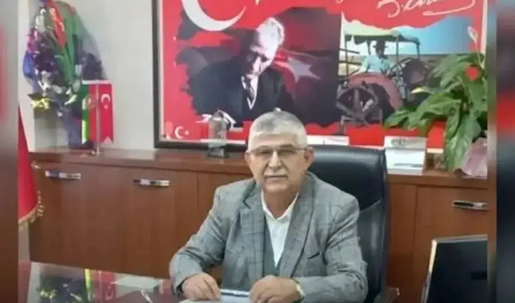 Dimite el segundo concejal del CHP que votó por el AKP en Menderes