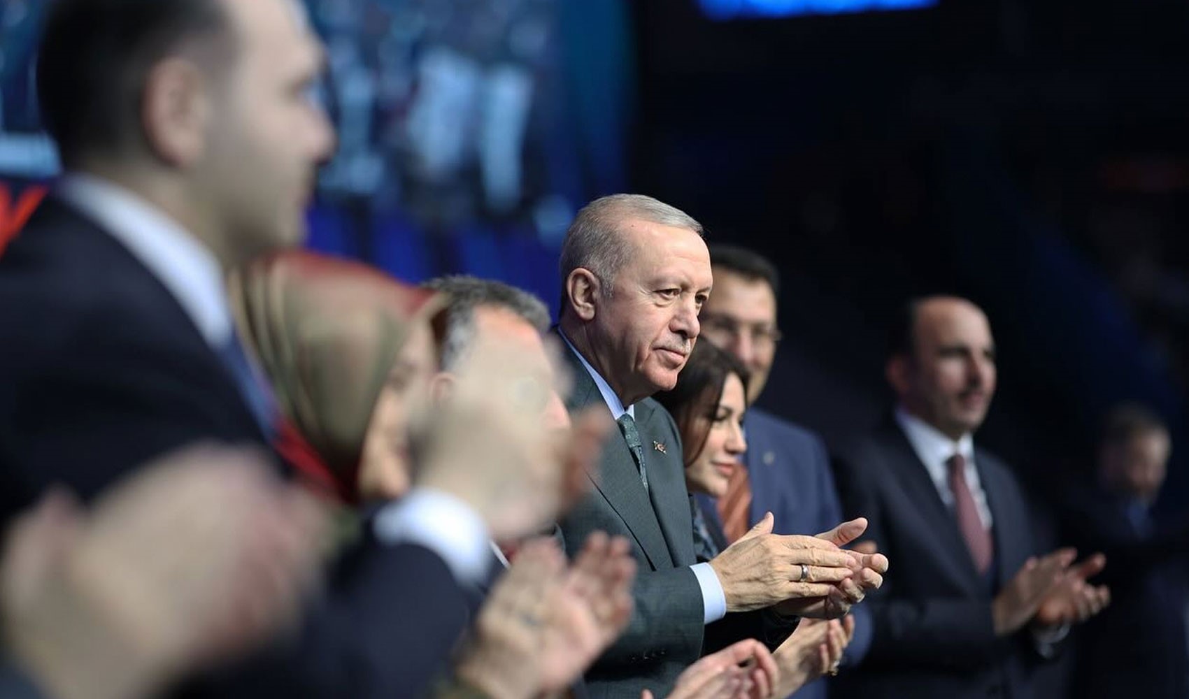 CHP'den istifa eden başkan AKP'ye geçecek!