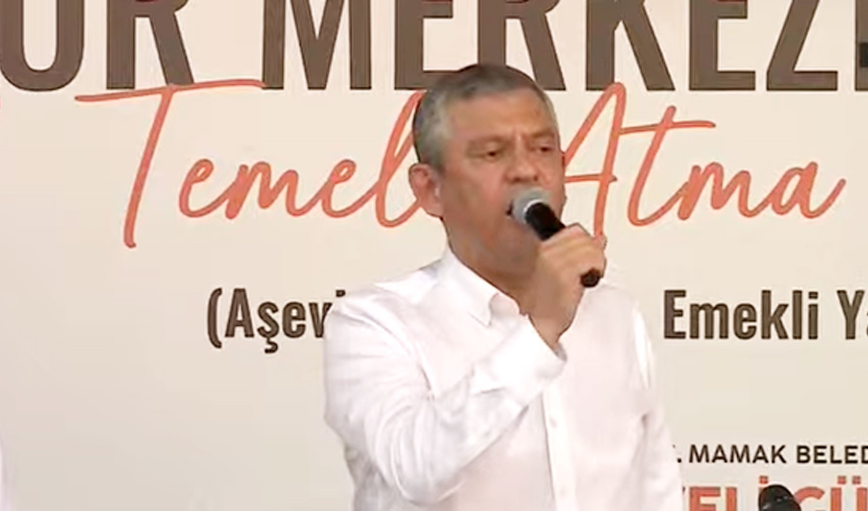 Özgür Özel: Mağdur oldunuz ama kimseyi bilerek mağdur etmediniz