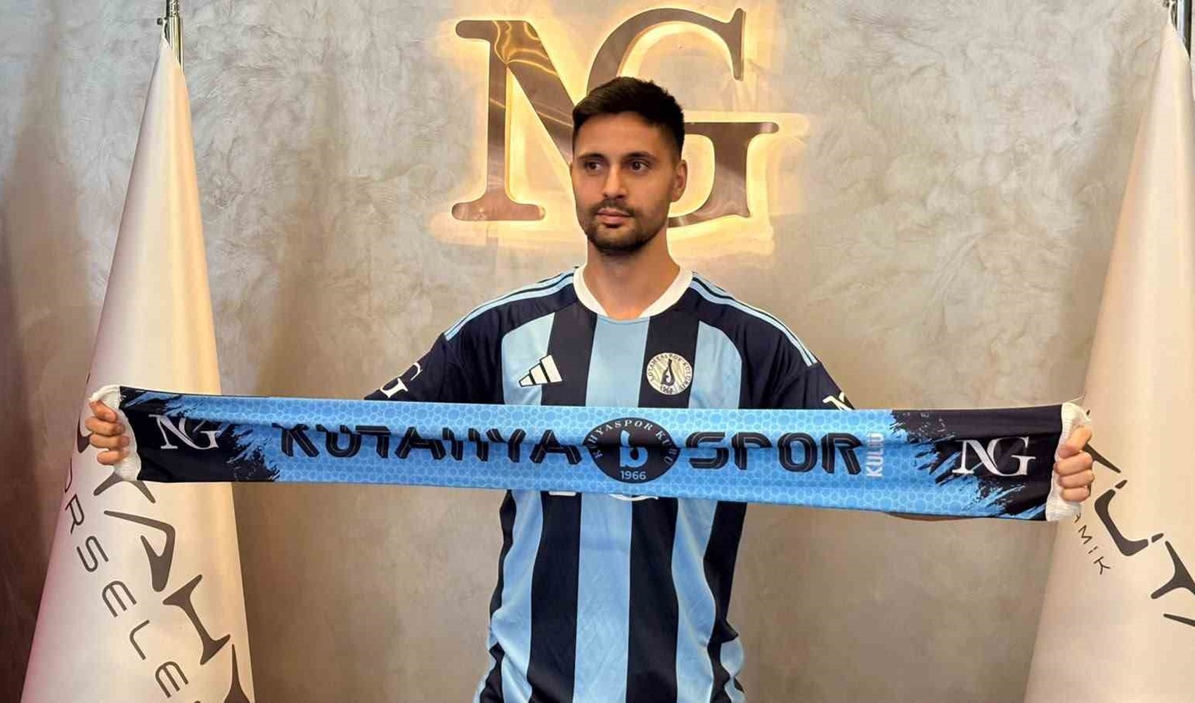 Kütahyaspor, şampiyonluk tecrübesi bulunan Tarkan Serbest’i kadrosuna kattı