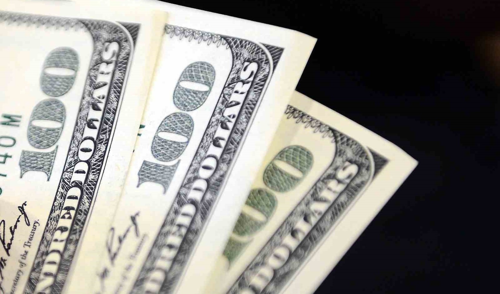Kapalıçarşı’da dolar ve euro güne yükselişle başladı