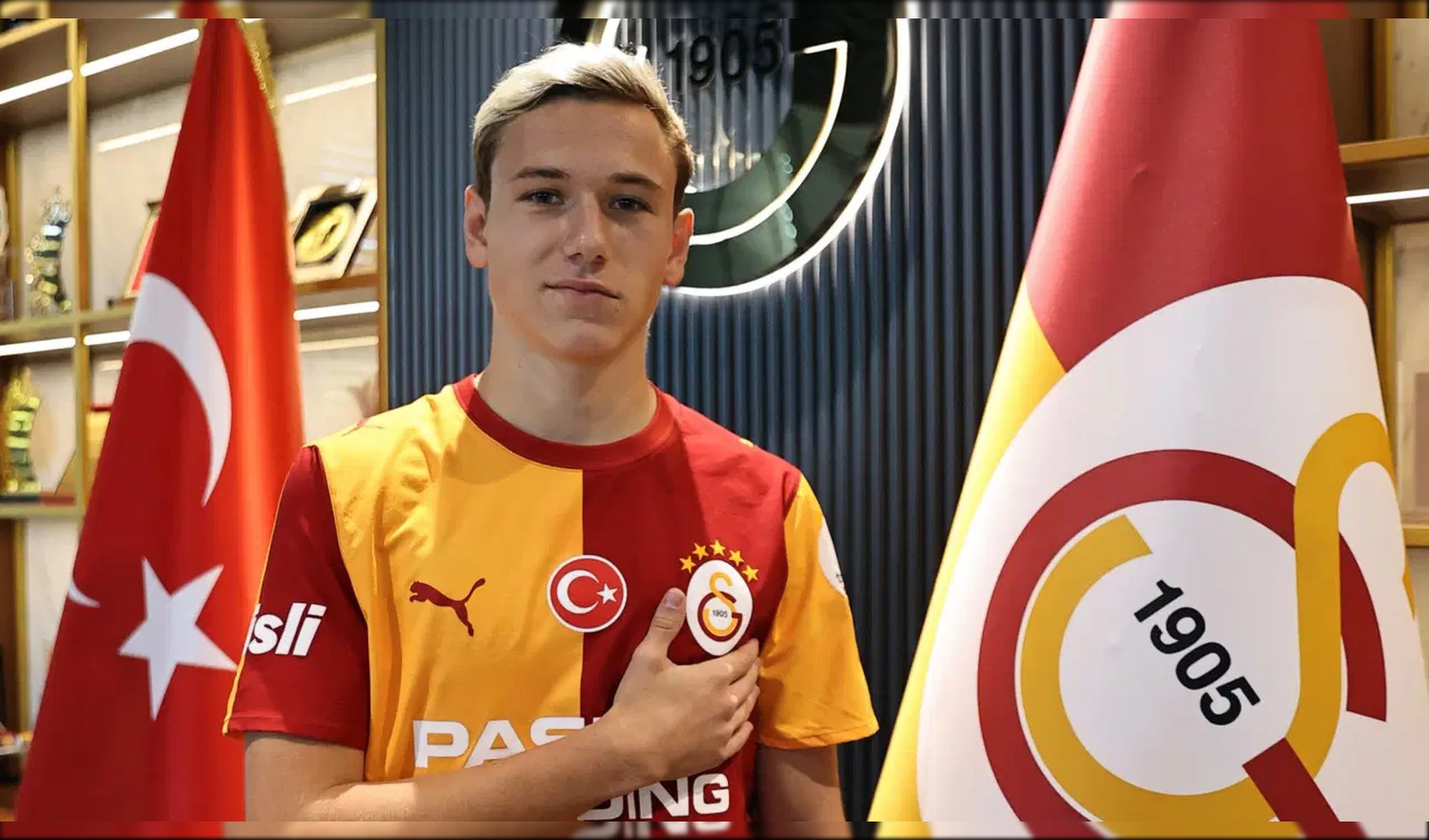 Galatasaray'ın yeni transferi Aleksey Batrakov'dan ilk sözler