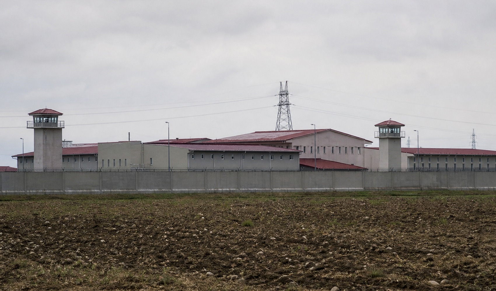Second session of IMM trial continues: Defendants reject bribery and organization charges