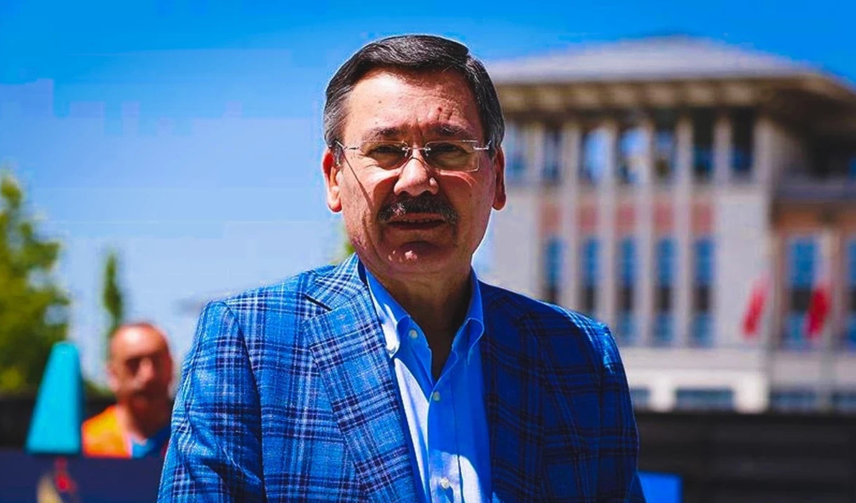 Melih Gökçek'in Dilek İmamoğlu paylaşımına sosyal medyadan tepki yağdı: 'Özel hayatın gizliliğini ihlal suçtur'