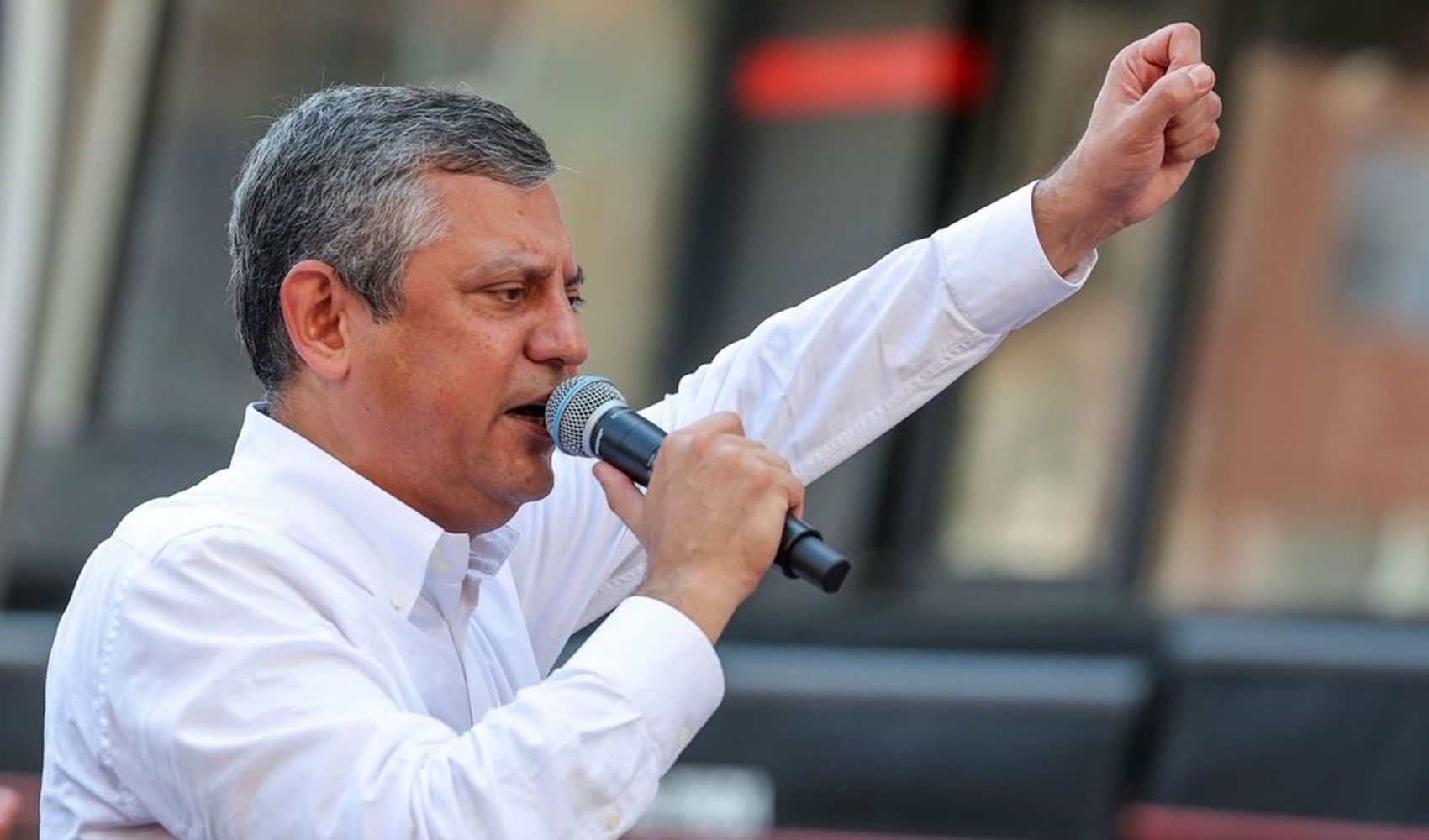 CHP'li başkanı davet etmişti: Özgür Özel’den Erdoğan’a Rize’de ‘transfer’ yanıtı