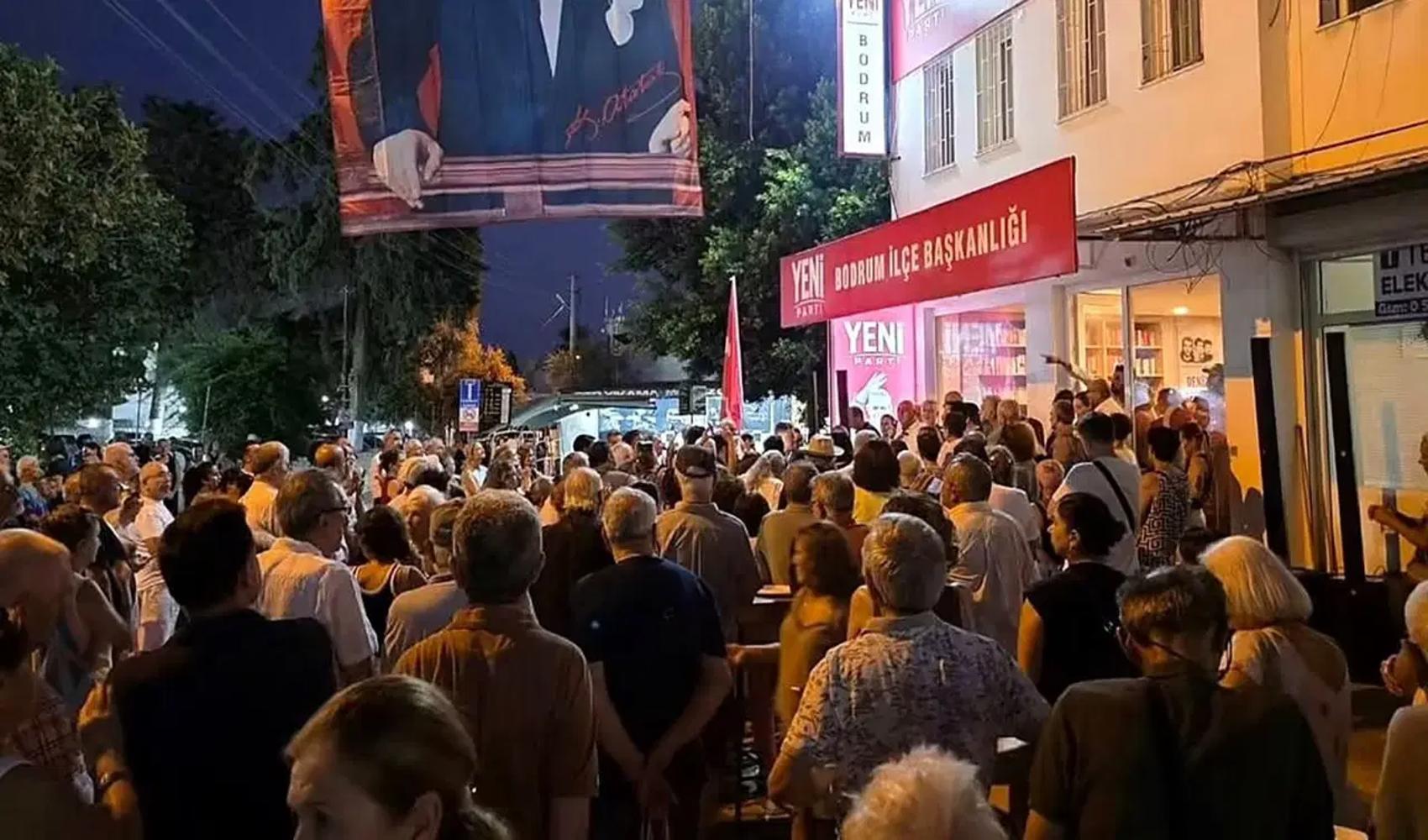 YENİ Parti yeni ilçe binalarını resmen açtı