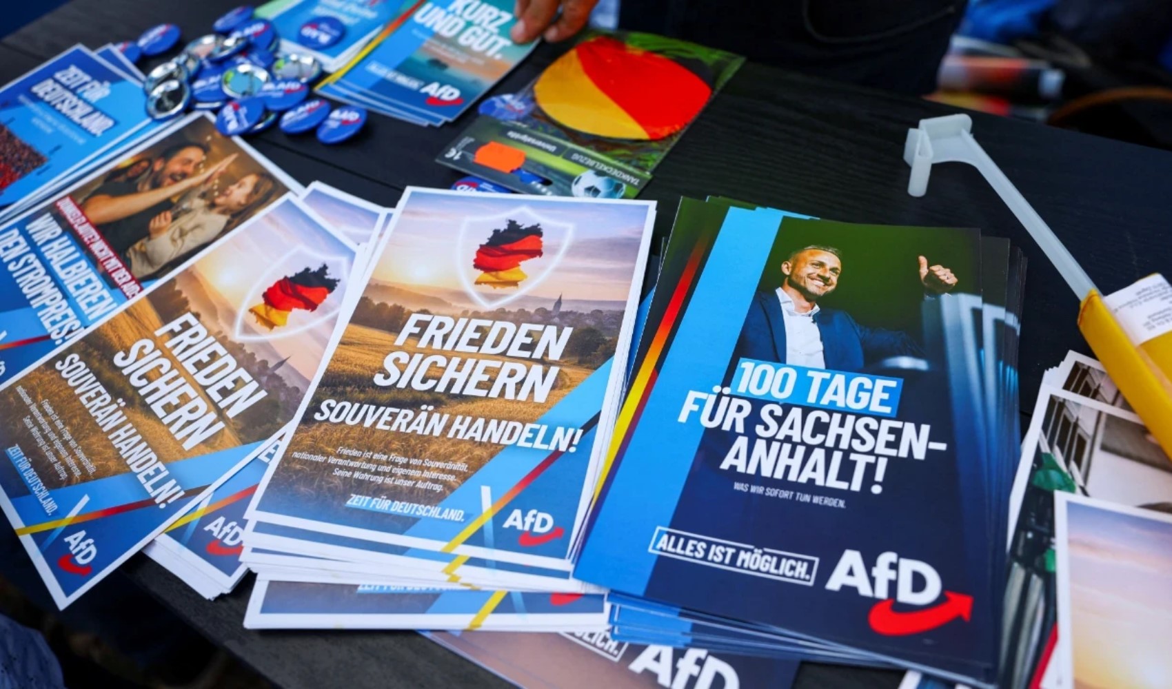 Réaction des églises en Allemagne face aux affiches de l'AfD : les édifices religieux ne peuvent servir de matériel de propagande