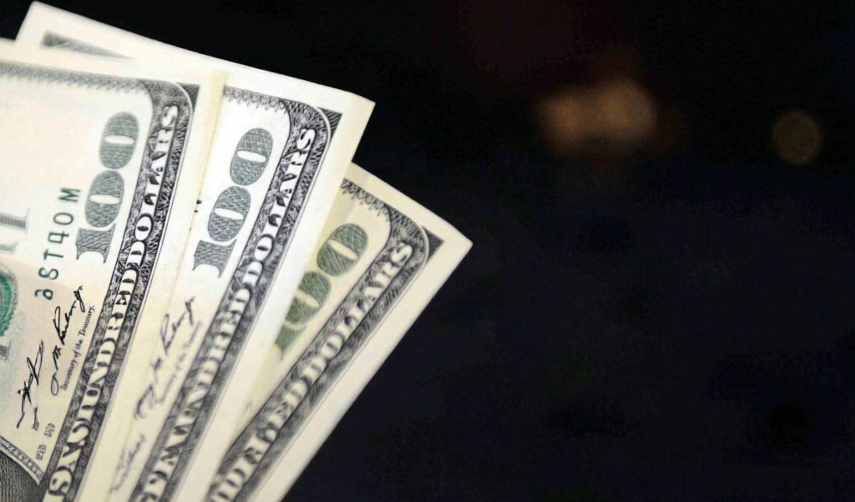 Kapalıçarşı’da dolar 48,0960 liradan, euro 56,0840 liradan güne başladı