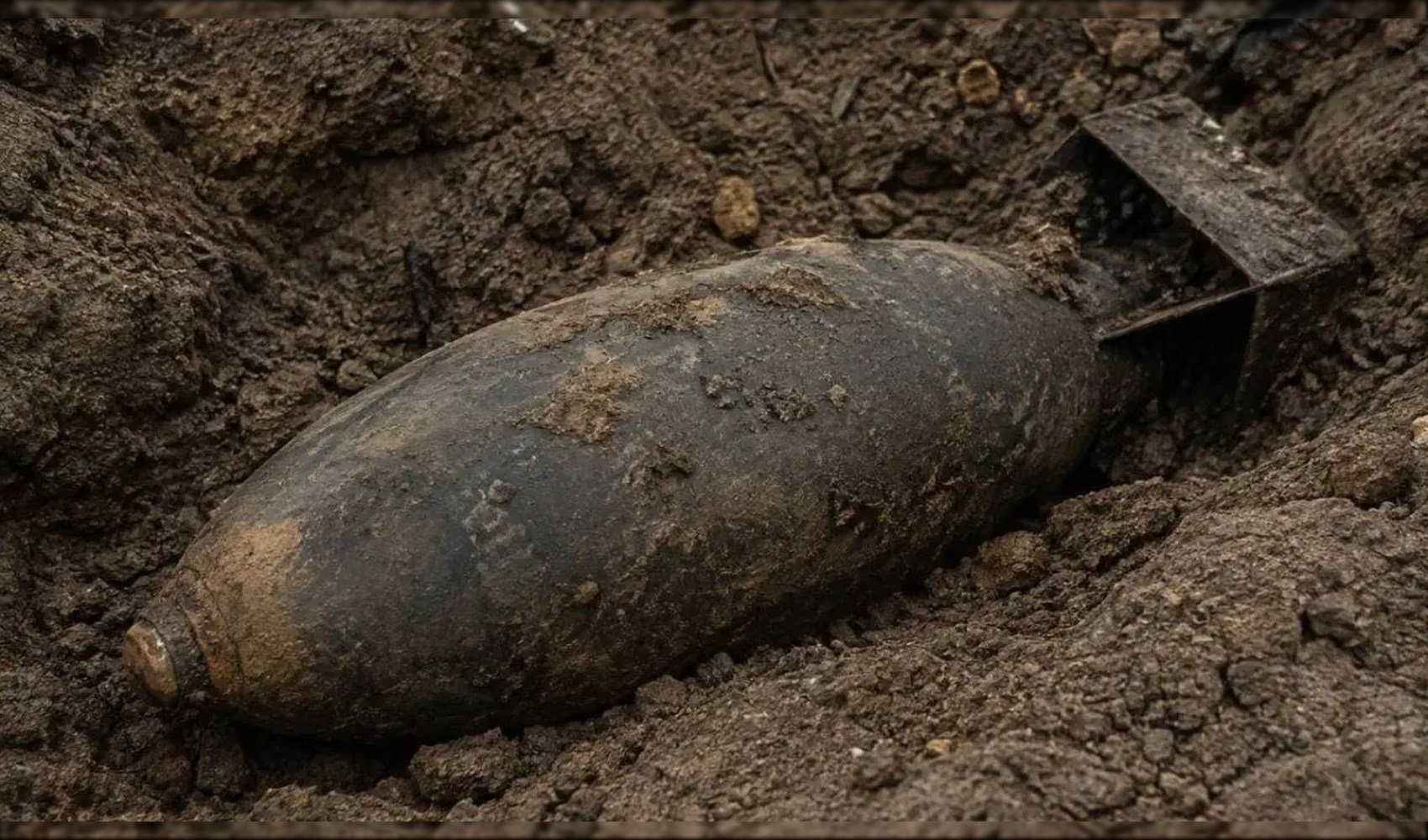 Berlin'in Neukölln semtinde savaş döneminden kalma bomba paniği