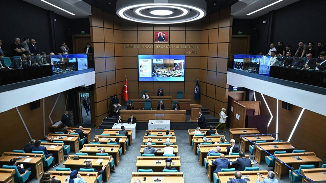 Üsküdar Belediye Meclisi salonunda yapılan toplantıdan genel görünüm.