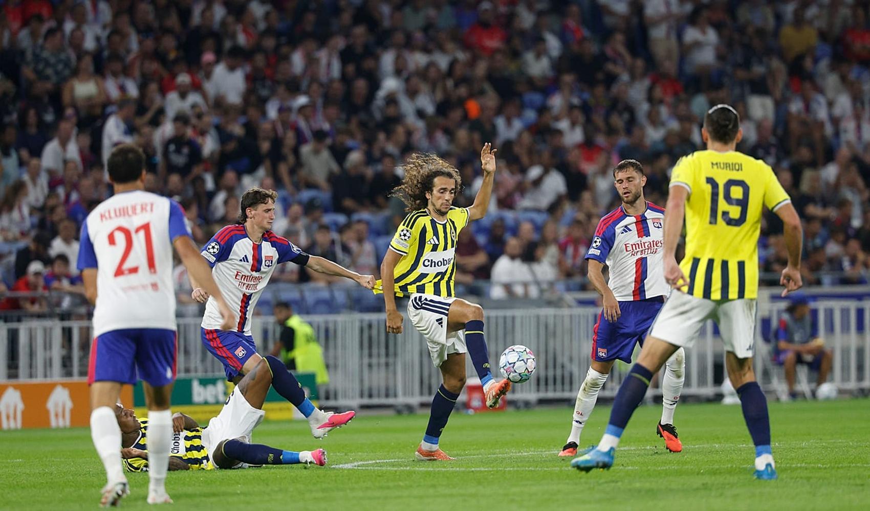 Fenerbahçe’nin Lyon zaferi Fransız basınında: ‘Büyük hayal kırıklığı’ ve Guendouzi gerilimi