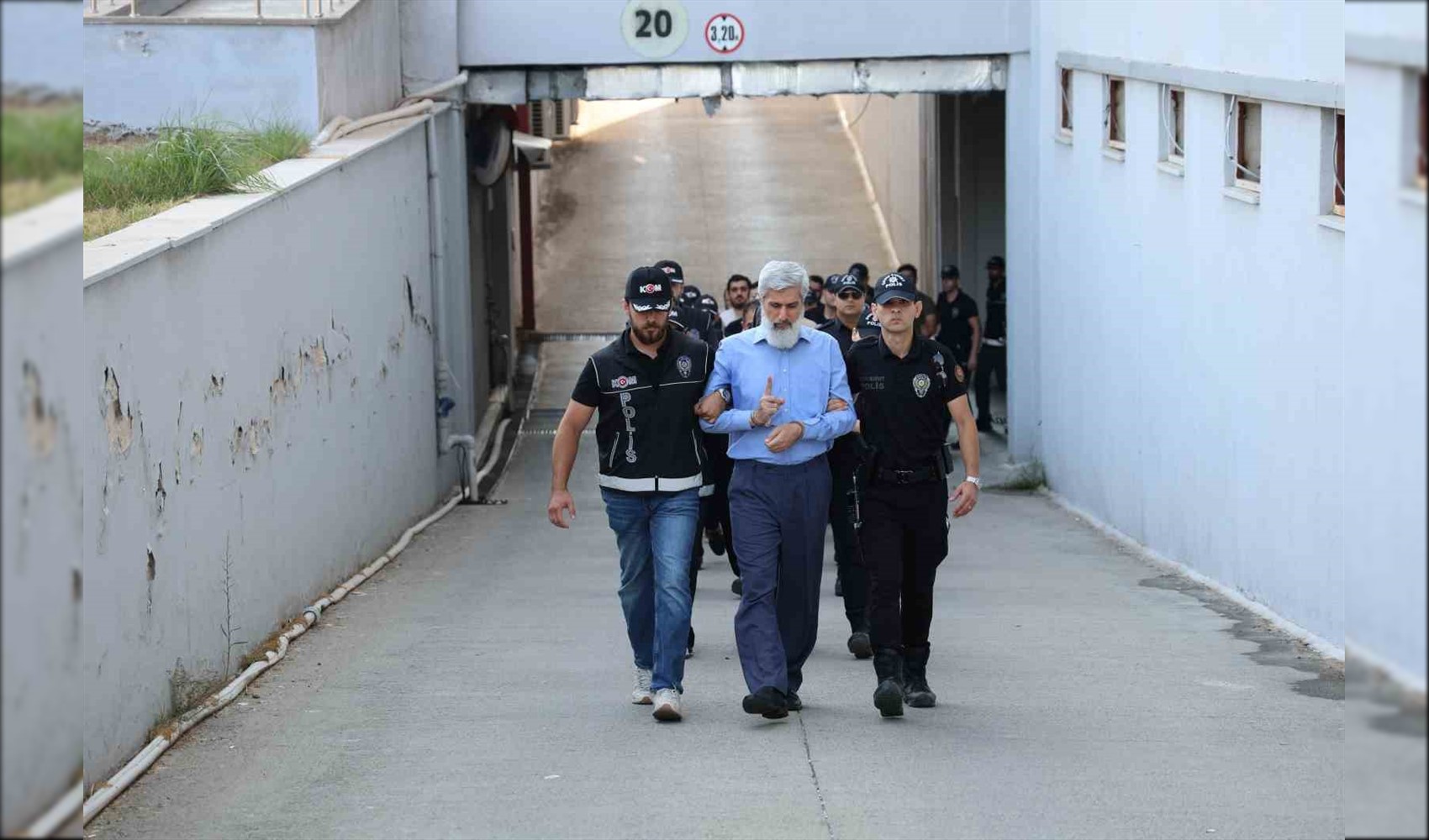 Öğretmenlerin cemaat bağlantısı şikayetlerde gündemde