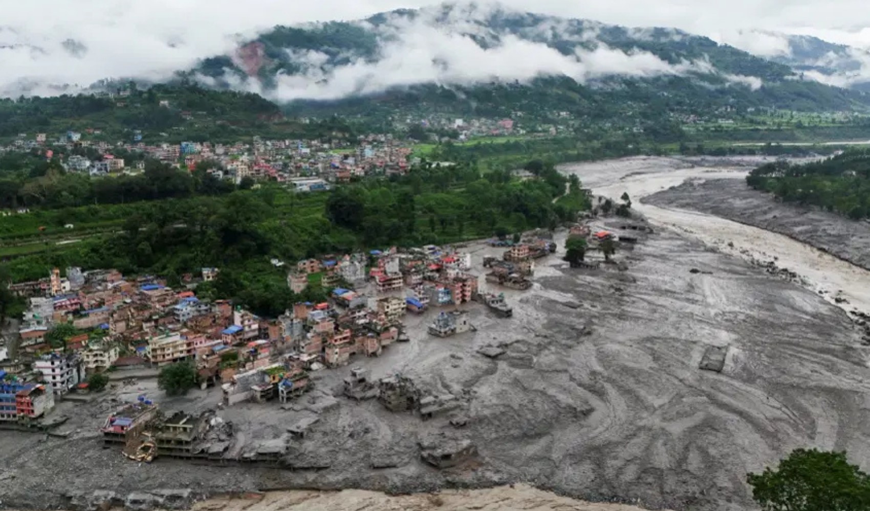 Nepal’de sel ve heyelan felaketinde can kaybı 469’a yükseldi