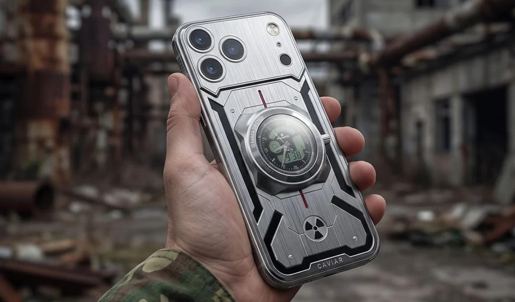 iPhone 17 Pro in edizione speciale di Caviar con contatore Geiger e meccanismo d'orologeria svizzero: ne saranno prodotti solo 7 esemplari