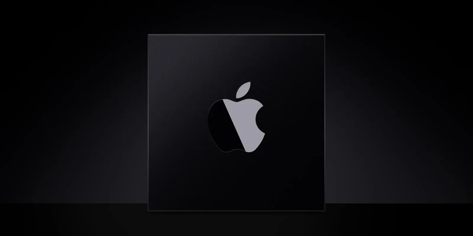 Koyu arka planda Apple logosu bulunan siyah çip görseli.