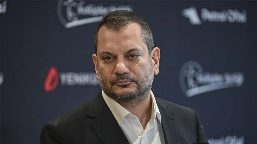 Trabzonspor Başkanı Ertuğrul Doğan’ın basın toplantısında çekilmiş fotoğrafı.