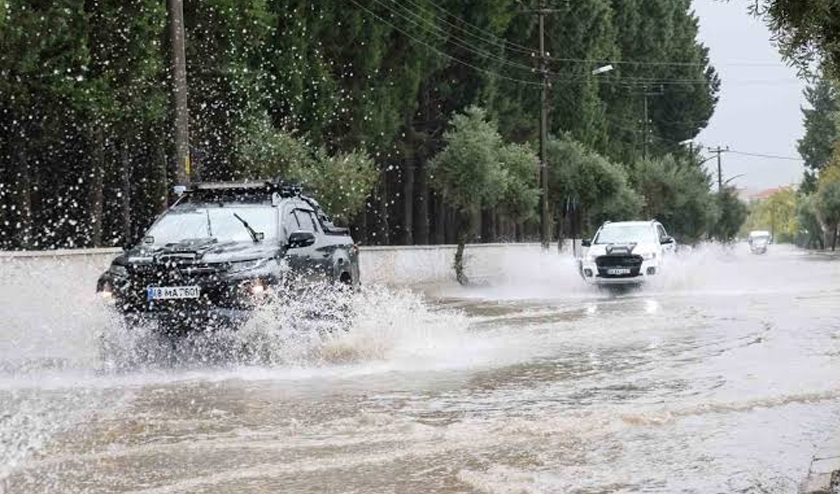 Allerta meteo gialla e arancione per 26 città: in arrivo forti piogge e tempeste, attenzione a inondazioni e allagamenti!