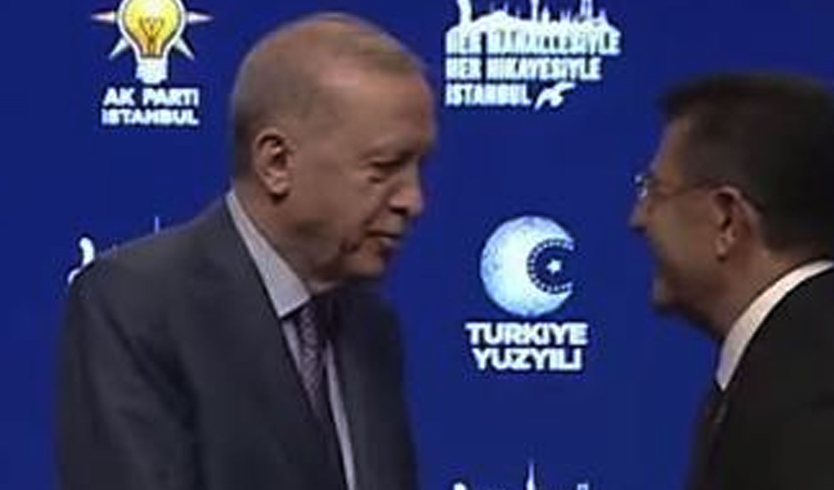 AKP'ye katılan Çekmeköy Belediye Başkanı Orhan Çerkez'den ilk açıklama