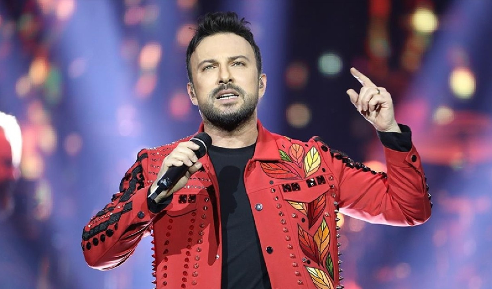 Tarkan gets a haircut, shares his new look