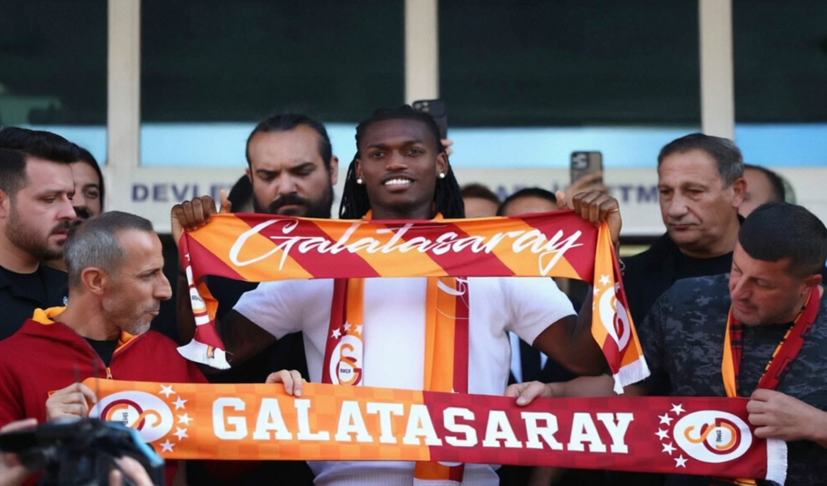 Galatasaray Rafael Leao'nun maaşını açıkladı! Bonservis bedeli belli oldu