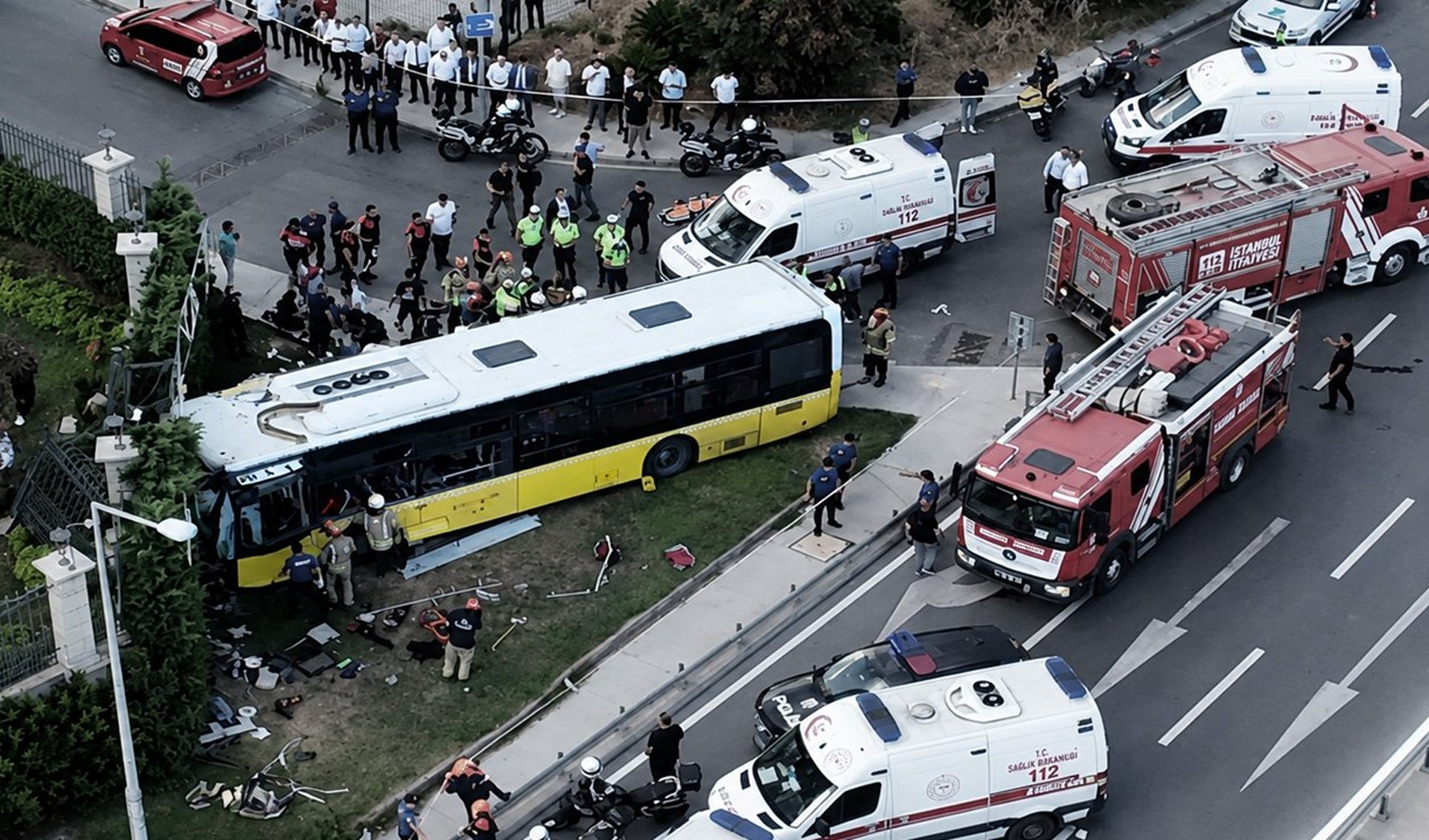 Death toll rises to 3 in IETT bus accident in Zeytinburnu