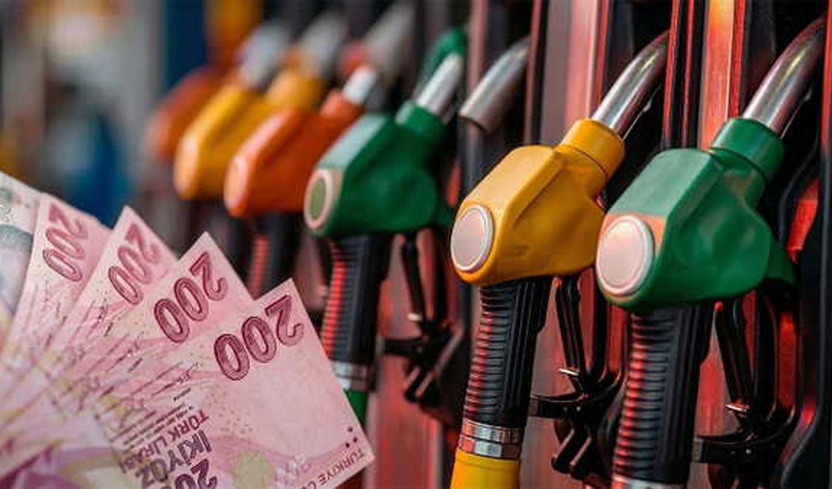 Une hausse de 3,60 livres du prix du diesel attendue le 1er septembre : le prix au litre dépassera les 80 livres dans de nombreuses provinces