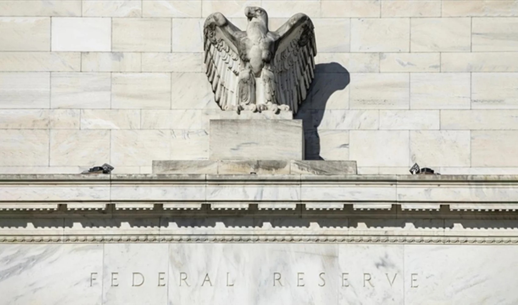 Fed anketi: ABD’de büyük ve orta ölçekli şirketlerin kredi talebi ikinci çeyrekte güçlendi