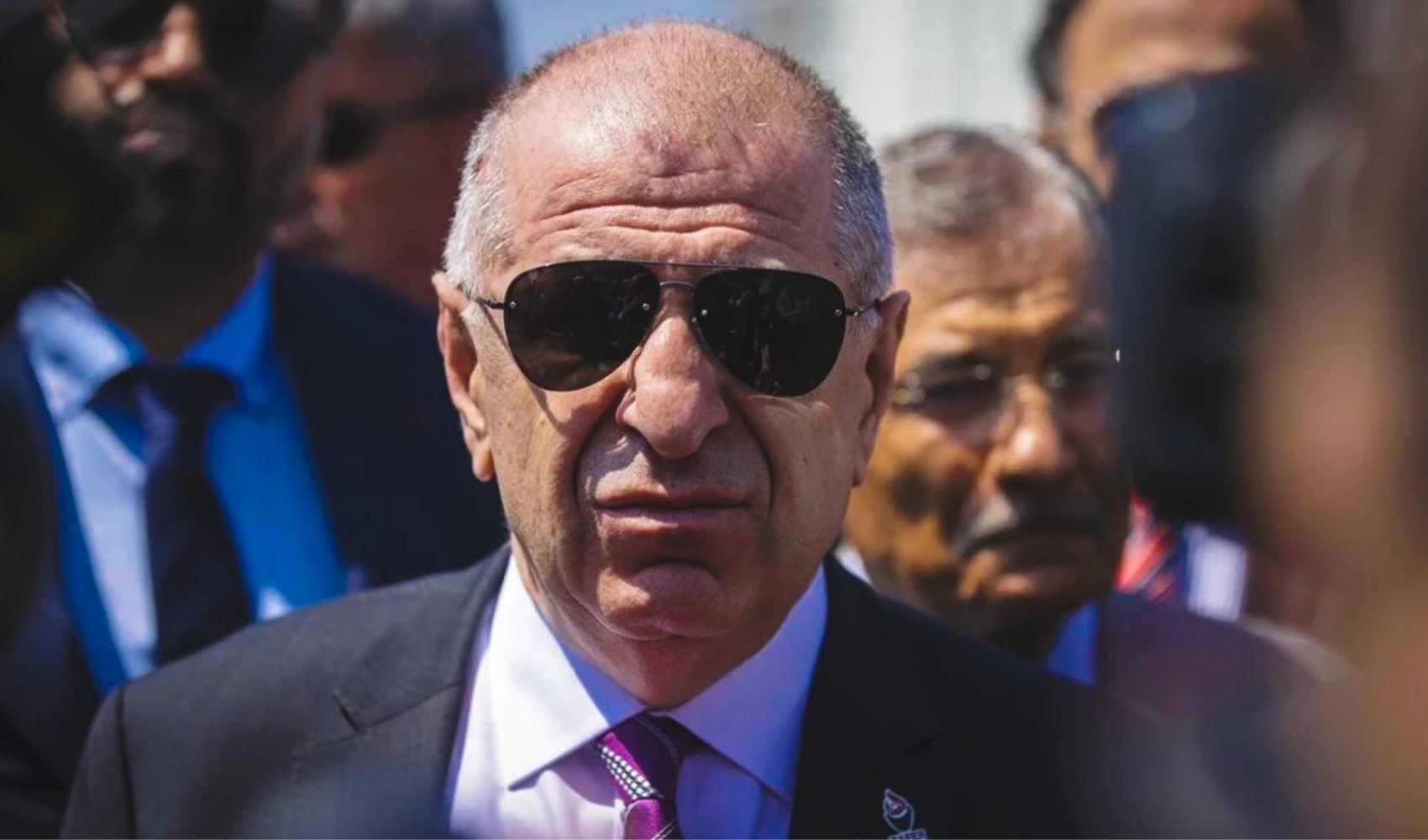 Ümit Özdağ'dan Oğuzhan Uğur ve Sinem Dedetaş'a ziyaret